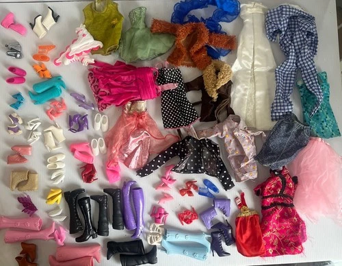 Huge Lot VTG Barbie/Bratz Clothes 70s 80s 90s 00s Outfits Accessories 80+