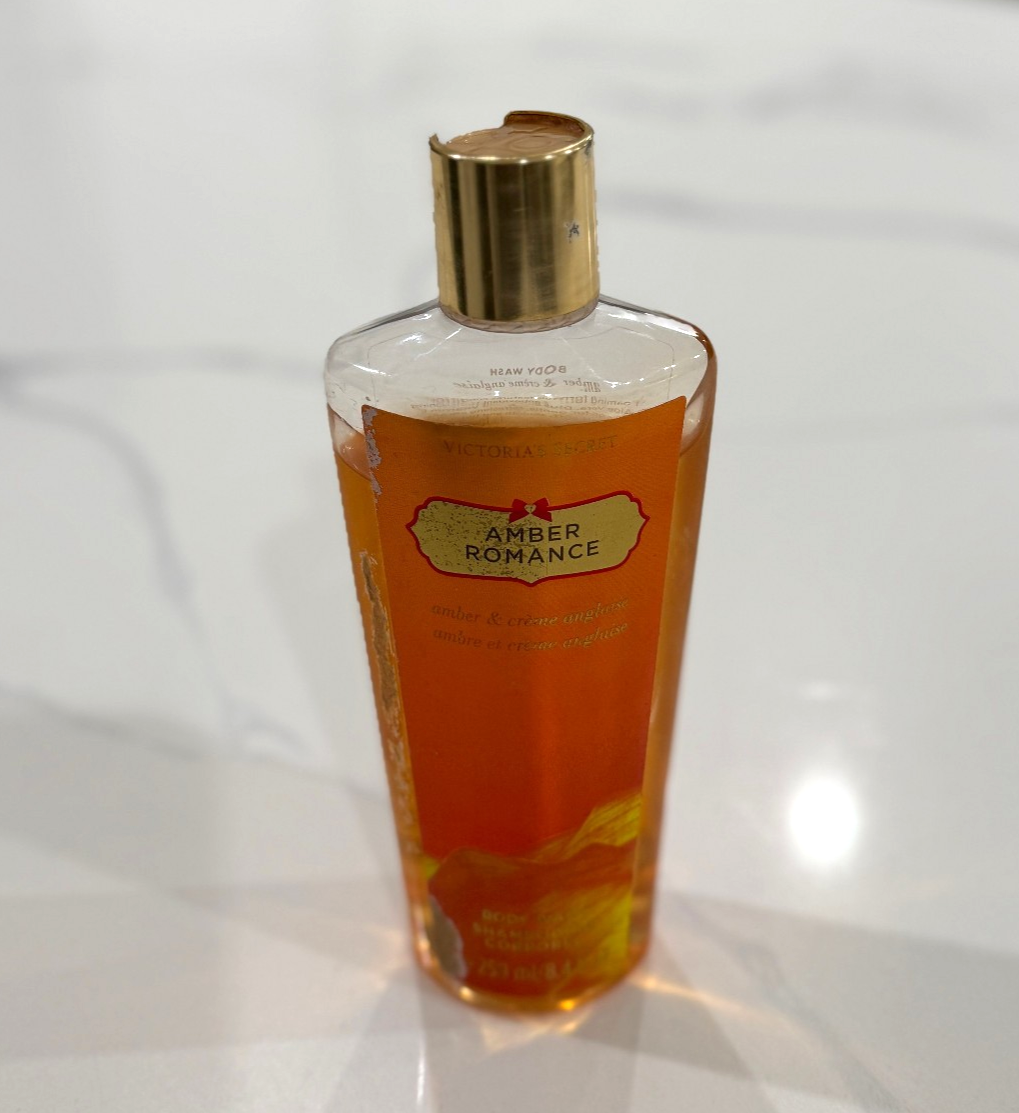 Victoria's Secret Amber Romance Body Wash **please read