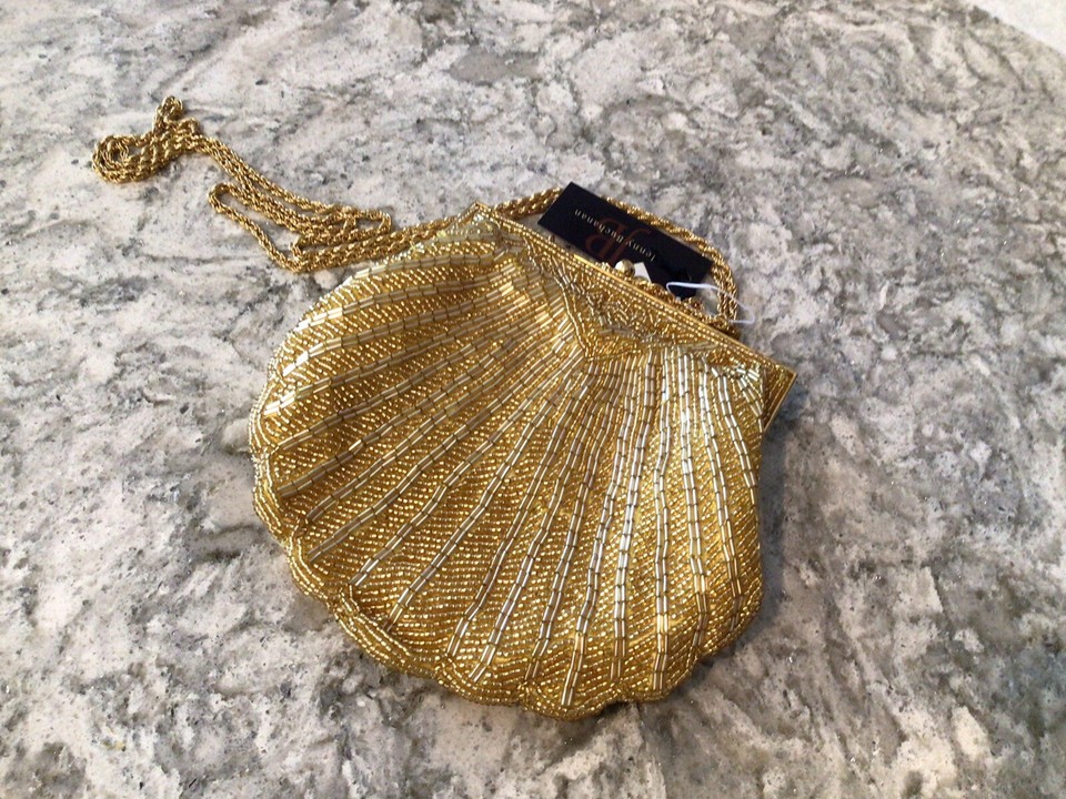 gold beaded Sequin Shell Shaped evening bag Purse, New W Tags Deco