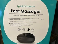MEDCURSOR Foot Massager Kneading Shiatsu Air Compression Heat MDFM300