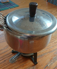Set fonduta vintage in acciaio inox probabilmente anni 70