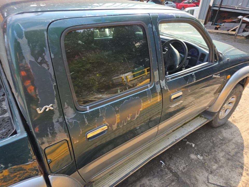 Солнцезащитный козырек для пикапа Toyota Hi-lux 270 Vx с двойной кабиной 2001-2005 годов выпуска (n/s/f)  - Изображение 3 из 4