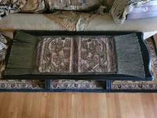 ANTIQUE LARGE FILET LACE OUTLINED IN METALLIC GOLD CORD TABLERUNNER BULLION TRIM