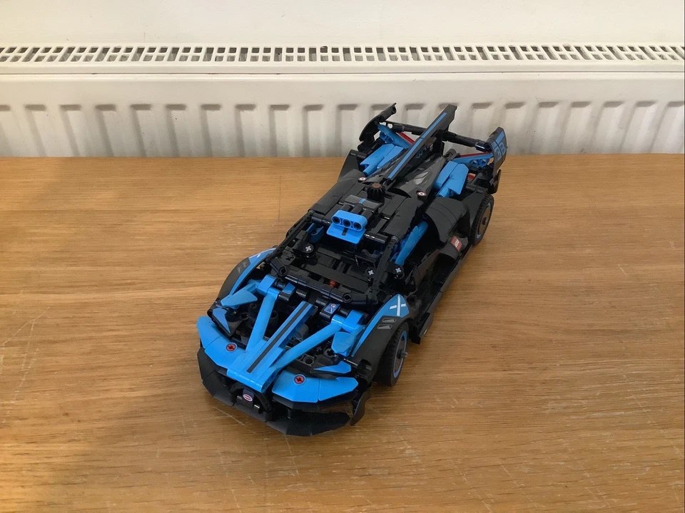 LEGO Technic 42162 Bugatti Bolide Agile Blue, photo 4 of 4
