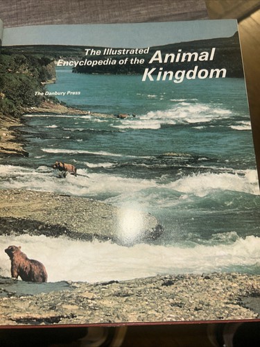 The Illustrated Encyclopedia of the Animal Kingdom Volume 3 - Picture 4 of 8