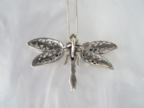 SUPER CUTE VTG SOLID STERLING SILVER DRAGONFLY w/ MOVING WINGS PENDANT NECKLACE - Picture 11 of 18