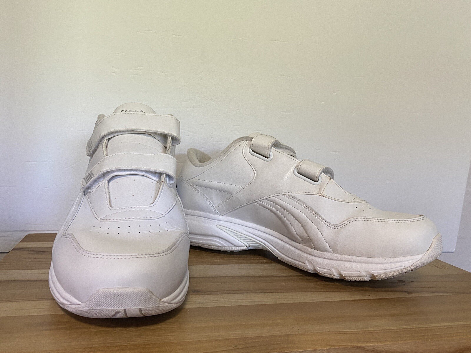 Reebok Mens Work N Cushion Deluxe II White Walking Shoes w/Hook & Loop Sz 12 4E