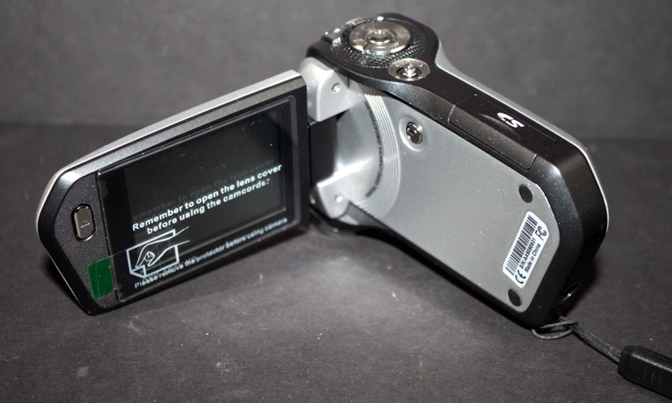 DXG QuickShots DXG-5B6V 32 MB Camcorder - Silver - Image 3 of 4