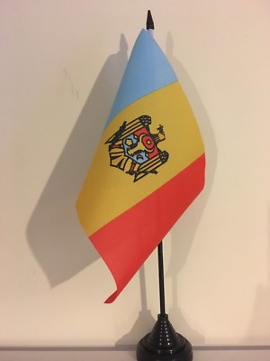 MOLDAWIEN TISCHFAHNE 9'' X 6'' 22,5cm x 15cm Fahnen
