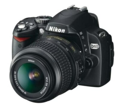 Nikon　D60 Nikon D D60 10.2MP Digital SLR Camera - Black (Kit w/ 18-55mm Lens