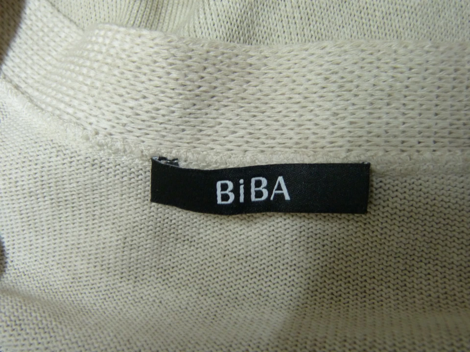 BIBA STRICKJACKE GR M / HELLBRAUN & NEUWERTIG - SEHR LANG   ( O 0543 ) - Bild 4 von 4
