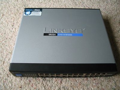 Linksys SR224 24 ports 10/100 switch