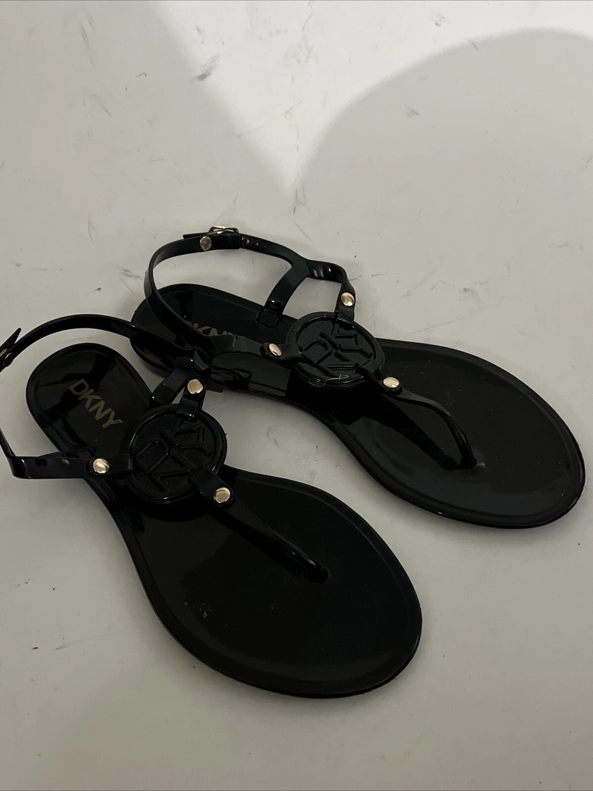 DKNY Jordan T sandalo nero gelatina donna taglia 8