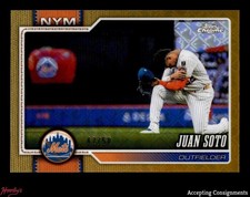2026 Topps Chrome Logofractor Image Variation Gold Refractor #17 Juan Soto 42/50