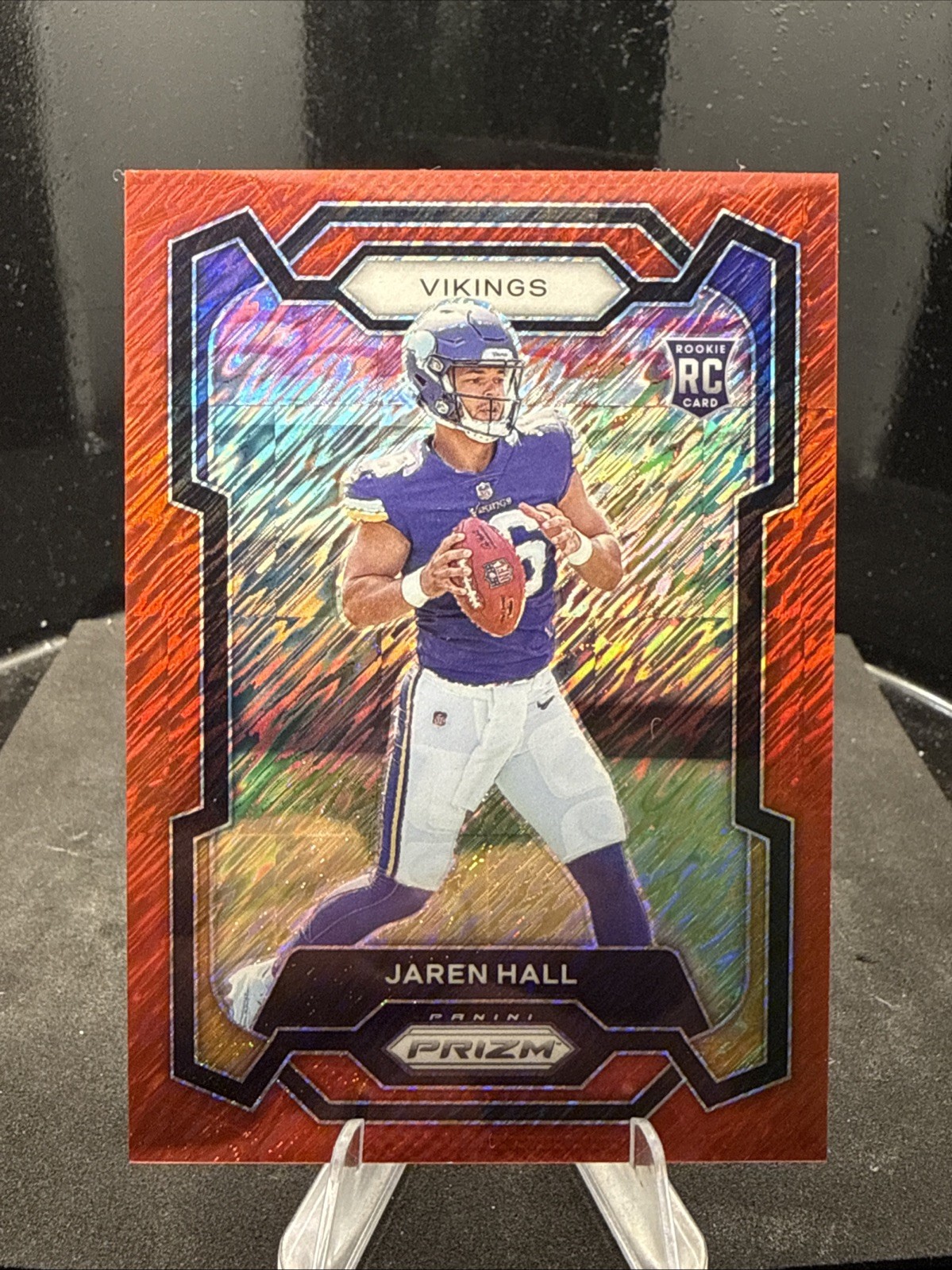 2023 Panini Prizm - Rookies Jaren Hall #367 Red Shimmer Prizm /35 (RC)