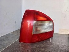 Feu arrière Audi 75