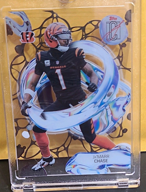 Topps 2025 Signature Class Fluidity Ja'Marr Chase Orange /50 #FL-5 Bengals