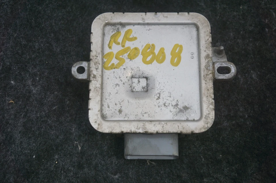 Módulo de control de remolque de remolque ECU 23104453 Chevrolet Silverado 3500 2015-19 Foto 4 de 4