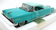 Sun Star 1/18 Scale 4652 - 1956 Lincoln Premiere Hard Top Taos Turquoise