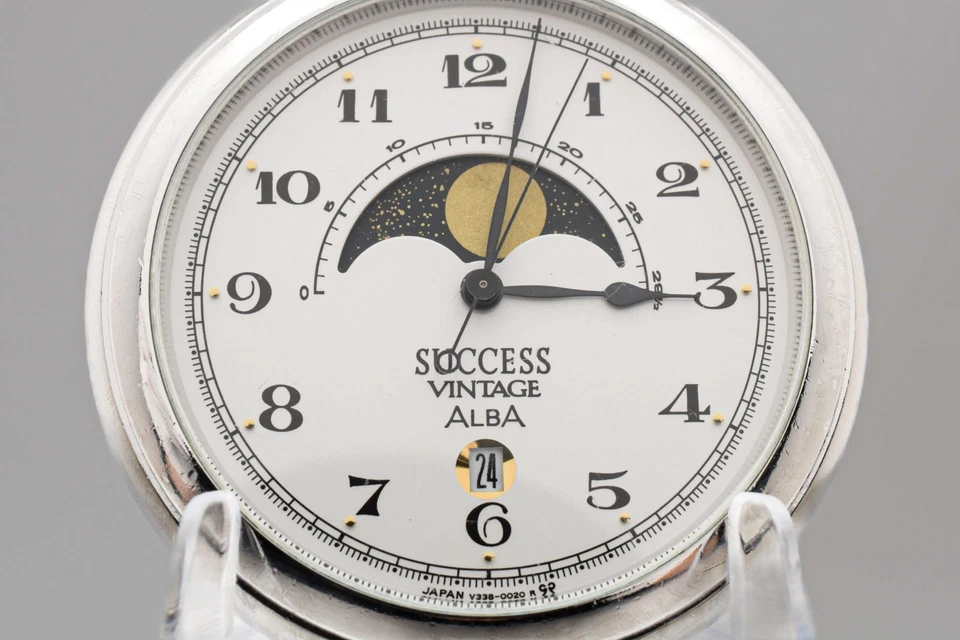 New Batt [Vintage] SEIKO V338-0010 Alba Succes Moon Phase Quartz Pocket Watch - Image 2 of 4