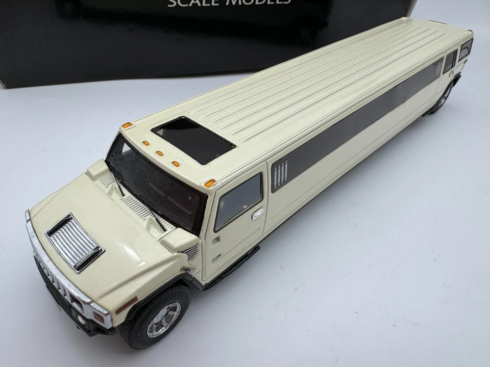 Last One Neo 1/43 Hummer H2 лимузин 1985 белый - Изображение 2 из 4