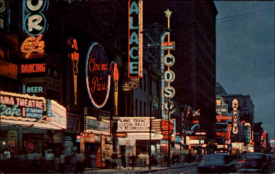 CANADA MONTREAL Quebec St. Catherine Street at Night Postcard Postkarte ca.~1970
