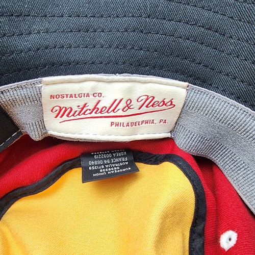 Miami Heat Mitchell & Ness Large-XLarge Bucket Hat - Picture 8 of 8