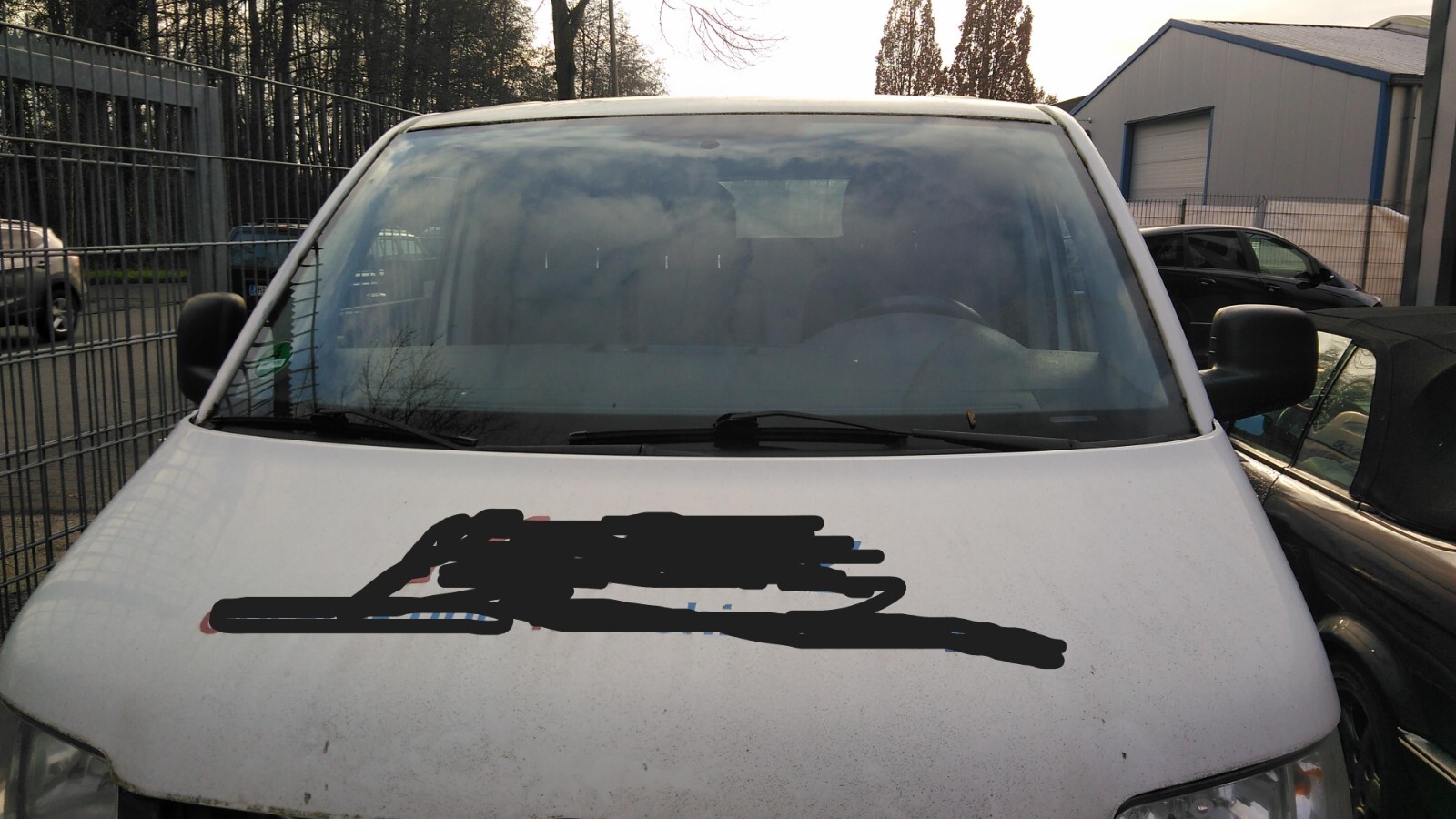 Bild 1 von 12