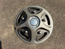 1 1974-1976 Ford F-100 Truck Hubcap Wheel Cover 65404 Center Only Oem 1 1974-1976 Ford F-100 Truck Hubcap Wheel Cover 65404 Center Only Oem