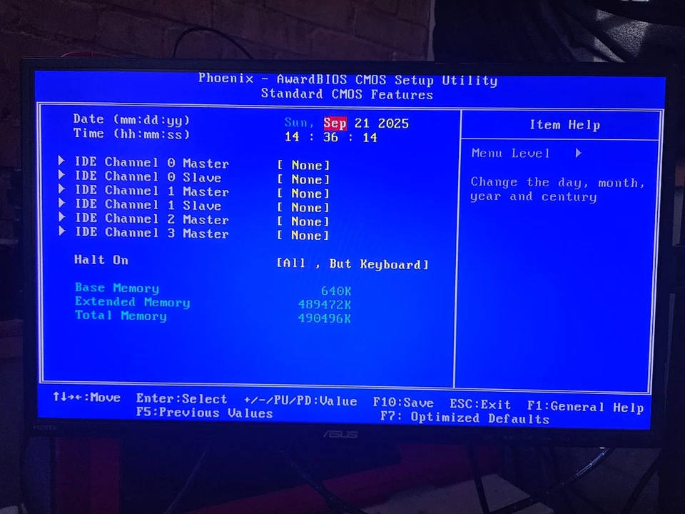 FIC K8MC51GLF Motherboard w/ AMD Sempron 3300 2GHz, 512MB Memory - Image 2 of 4