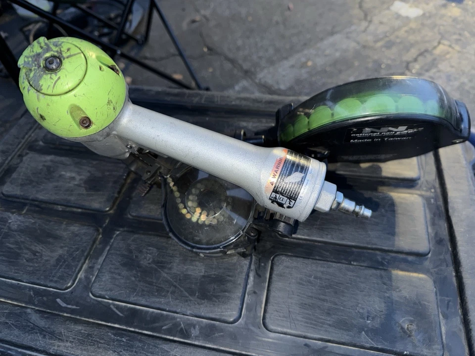 Stinger CN100B Pneumatic Cap Nailer, 1" Cap Diameter Air Nailer  - Image 3 of 4