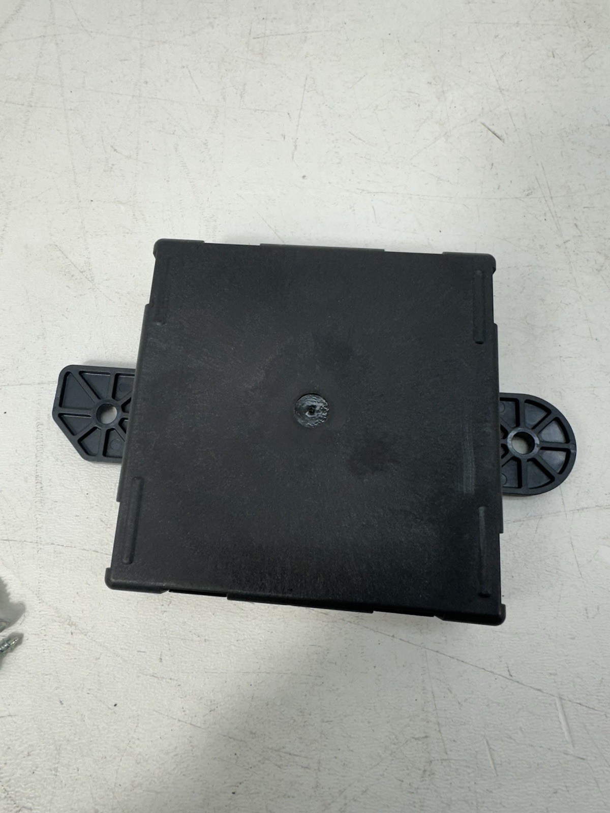 2017-2021 MASERATI GHIBLI REAR RIGHT PASSENGER SIDE DOOR CONTROL MODULE OEM