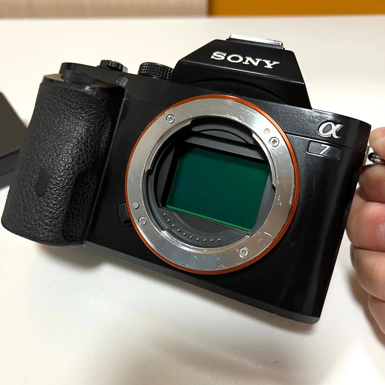 Sony Alpha A7 ILCE-7 (95% New)- 24MP Full Frame Mirrorless, Great Starter Camera - Image 2 of 4