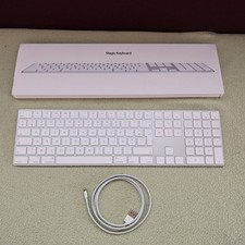 Clavier sans Fil Apple Magic Keyboard avec Kaypad A1843 - Azerty MQ052F/A +Câble