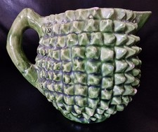 Antiker Krug mit Noppen / Spitzen * grün * Keramik * Art Deco * 10 cm * leicht *