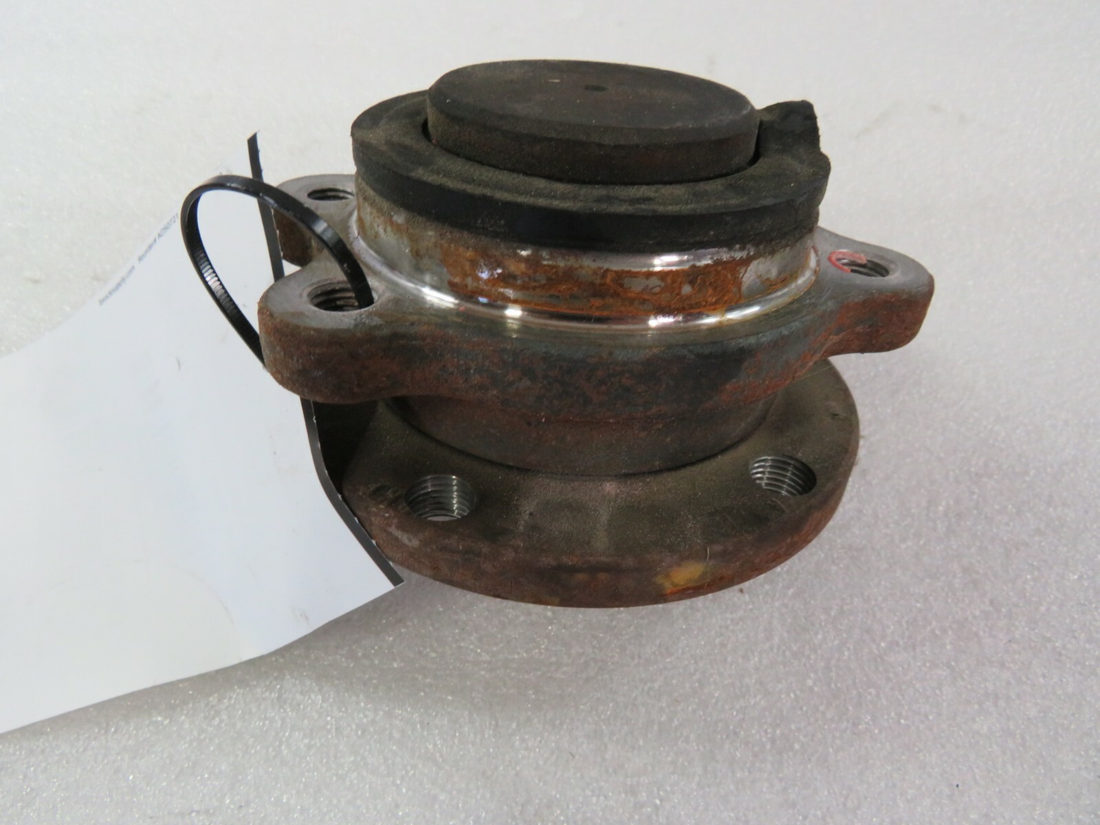 McLaren 570S, Front Wheel Hub, Used 