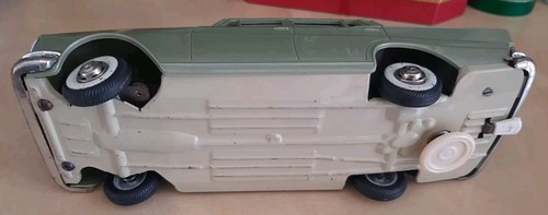 GAMA Mercedes Benz 220 SE, scala 1/24, Verdino, Retrocarica. Ottime Condizioni - Foto 6 di 6