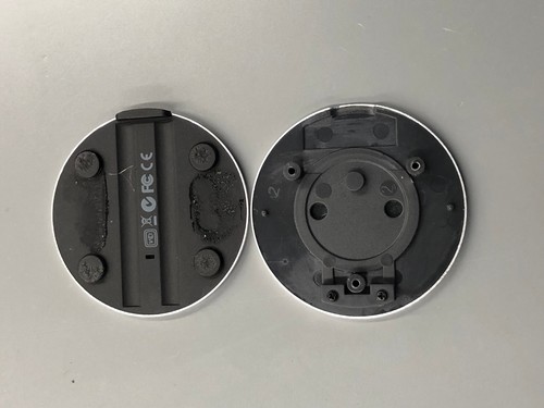Genuine Repair Part Beats by Dre Executive Side Cover Battery B Logo - L R - Picture 2 of 4
