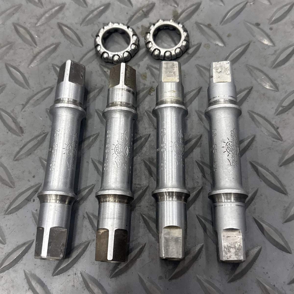 Campagnolo Square Taper-ISO Bottom Brackets 68 mm Shell Width for