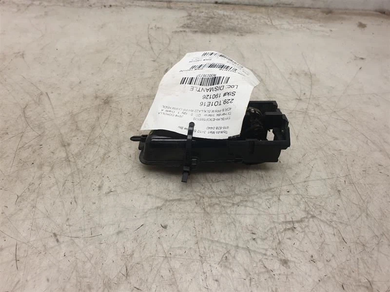 Toyota Corolla S-Prem 2016 manija interior de la puerta delantera del lado del pasajero  Foto 4 de 4