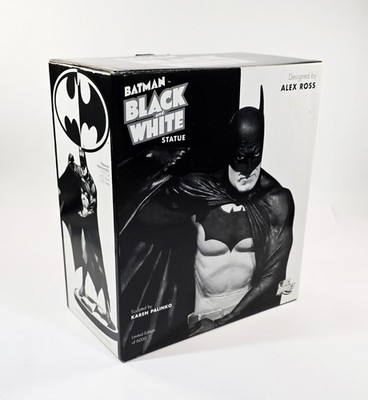 2010 DC Direct Limited Edition Batman Alex Ross Black & White Statue  No. 0009