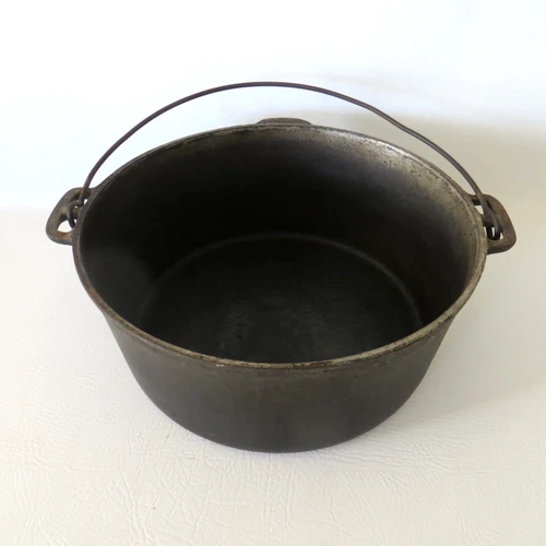 Wagner Ware Sidney -0- Cast Iron Round Roaster Pot Dutch Oven 1270 A - No Lid