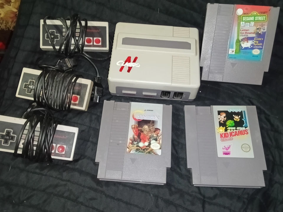 Mini Nintendo Classic, Contra, Kid Icaris, Sesamestreet Abc 3 Controllers - Image 4 of 4