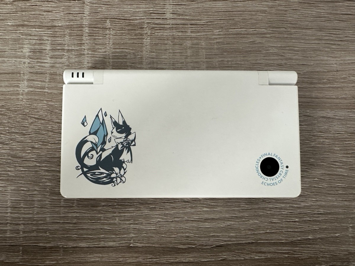 未使用　Nintendo DSi【FFCC 同梱版】ファイナルファンタジー Nintendo DSi Final Fantasy Crystal Chronicles Echoes Of Time