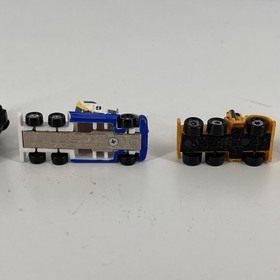 Micro Machines Lot Of 4+ 2 Unbranded 6 Total ,Read