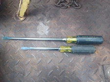 Set Of Used Klein Flat Blade Screwdrivers 602-10 And 600-6