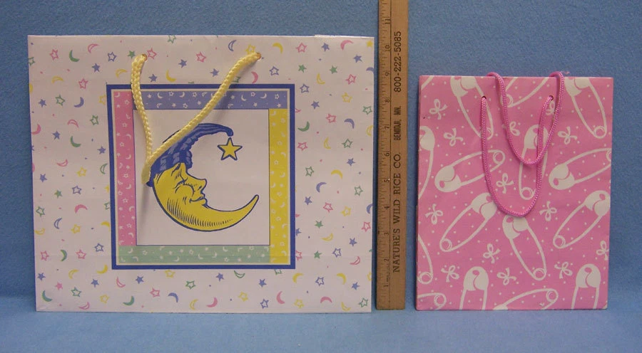 Lote de 10 artículos Bolsas de Regalo, Marcos de Fotos, Papel Pañuelo Nuevo Bebé Foto 2 de 4