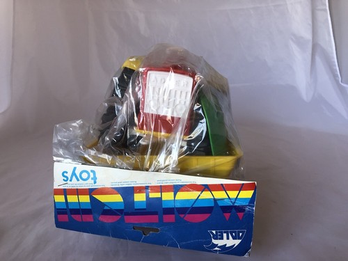 Vintage Plastic Toy Set Old style Tractor,Trailer,Shovel Made In Italy,Rare 1983 - Foto 12 di 12