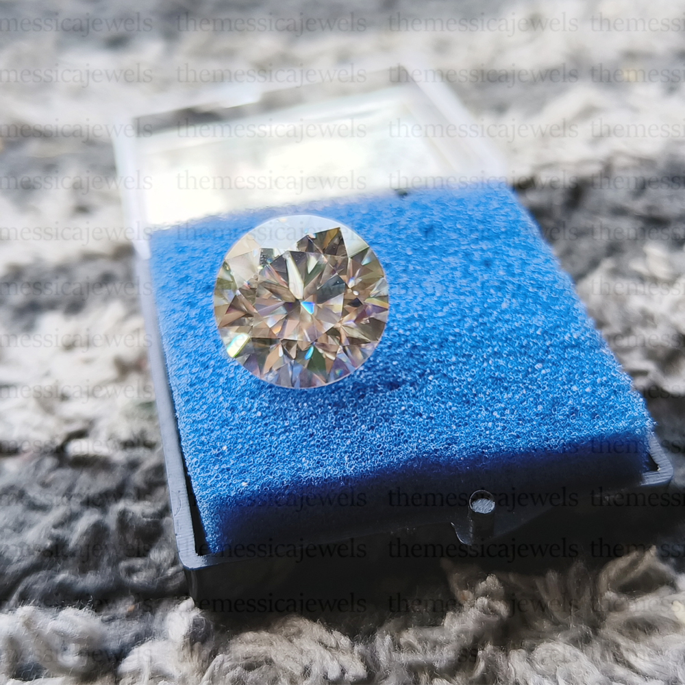 4 Karat Rund Geschnitten FL/D GRA Moissanit Ohrstecker 14k Weißgold 8