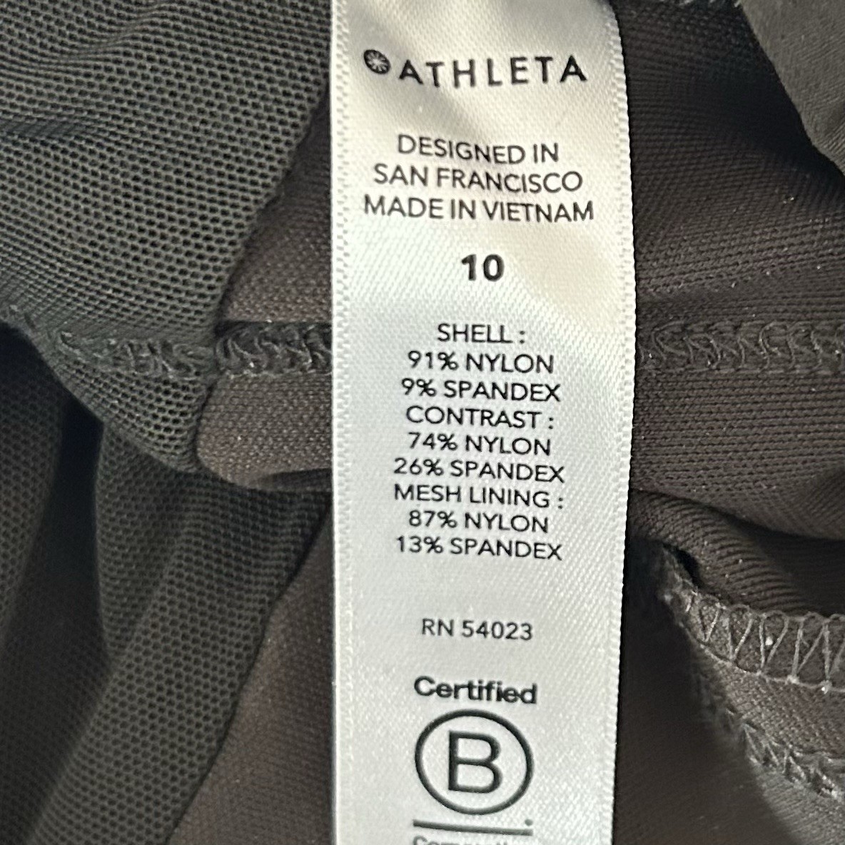 Athleta Headlands Hybrid Cargo Tight Leggings Pants Size 10 Olive Green Trail